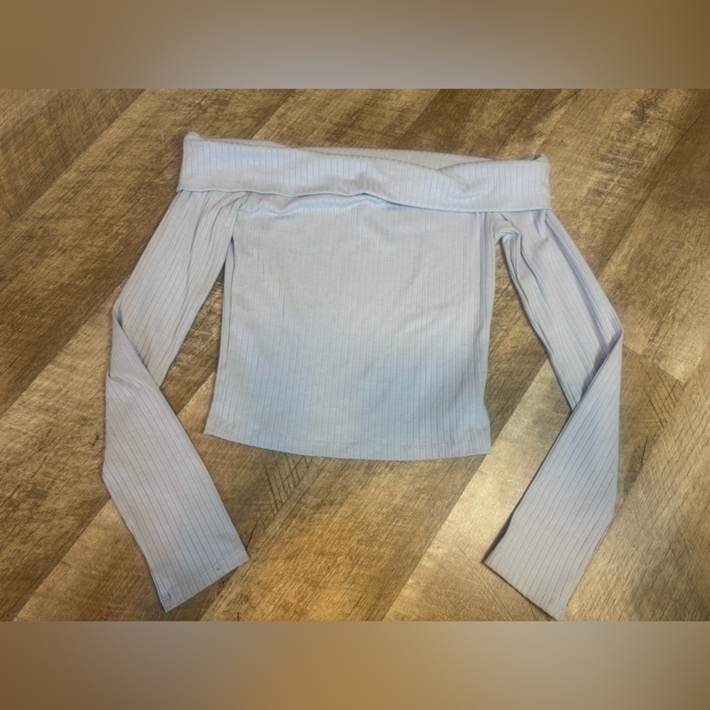 Divided size XS light blue ribbed top, long sleeve, off shoulder, crop length
